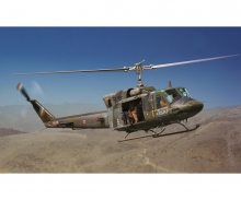 carson Italeri AB 212/UH-1N Helicopter Model Kit 1:48