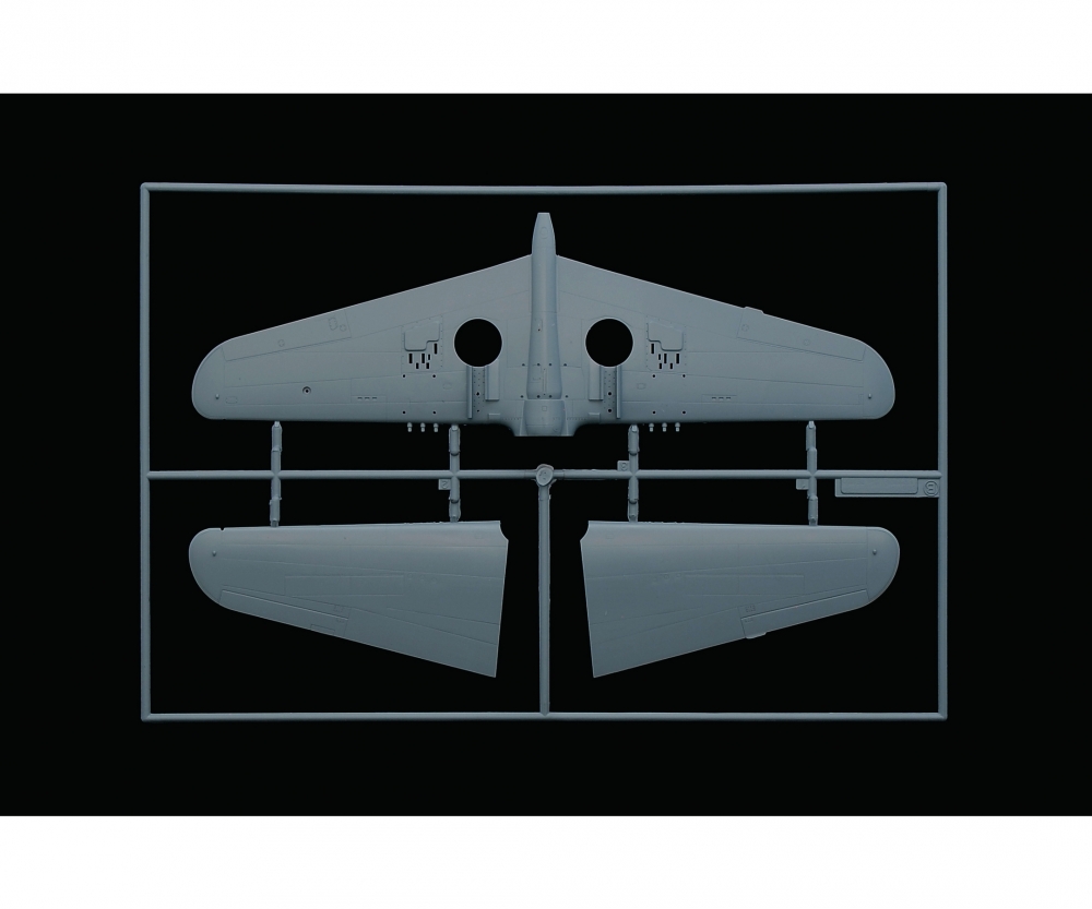 1 48 P 40e K Kittyhawk Aircraft 1 48 1 32 Plastic Models Italeri Brands Www Carson Modelsport Com