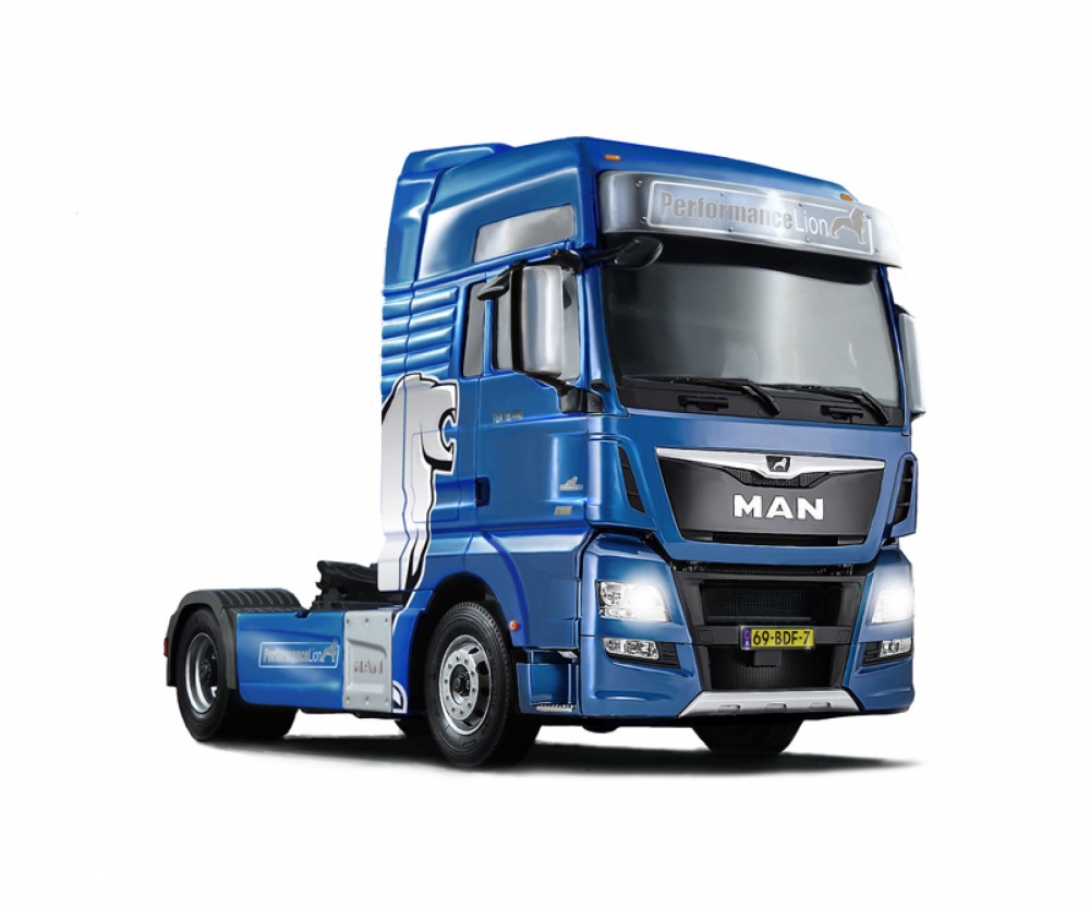 Italeri 3916 1:24 man TGX XXL d38