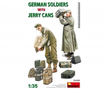 carson 1:35 Fig. Ger. Soldiers w/Jerry Cans (2)