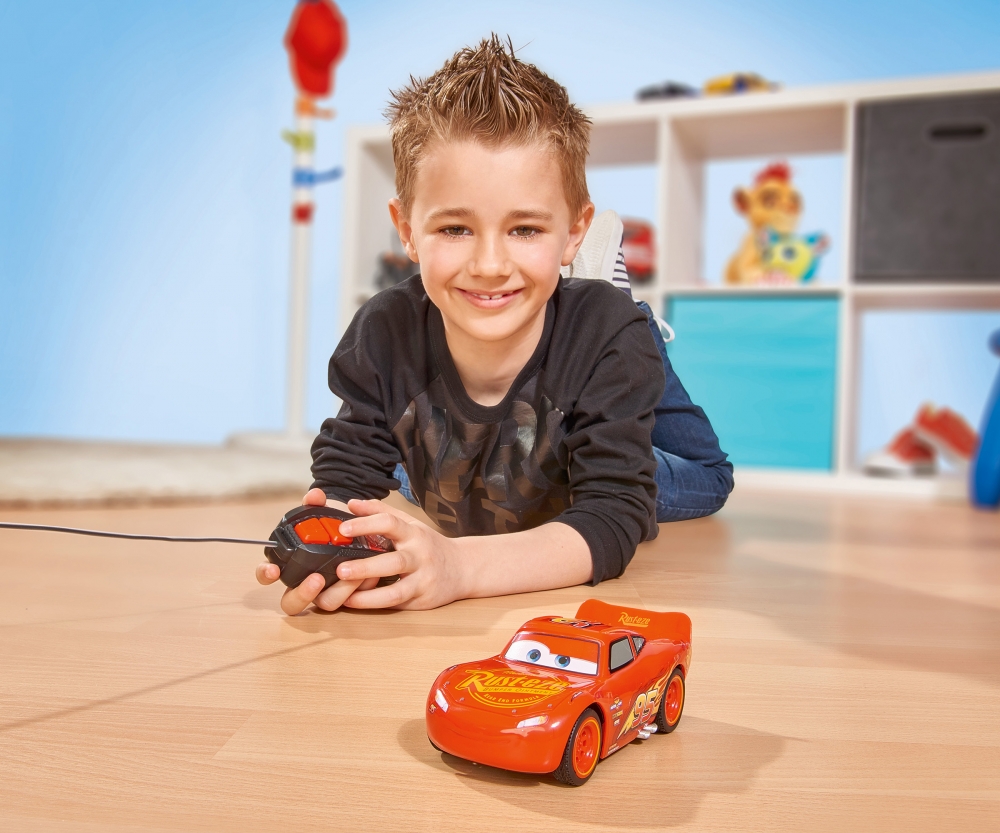 cars 3 rc lightning mcqueen