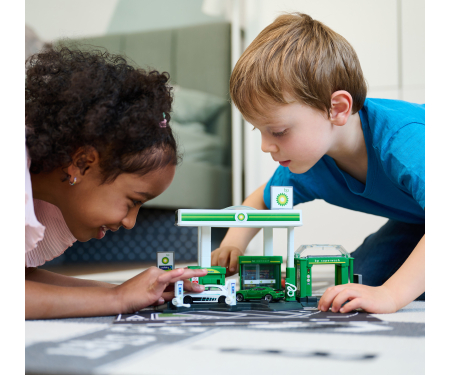 majorette Petrol Station BP + 1 Vehicle