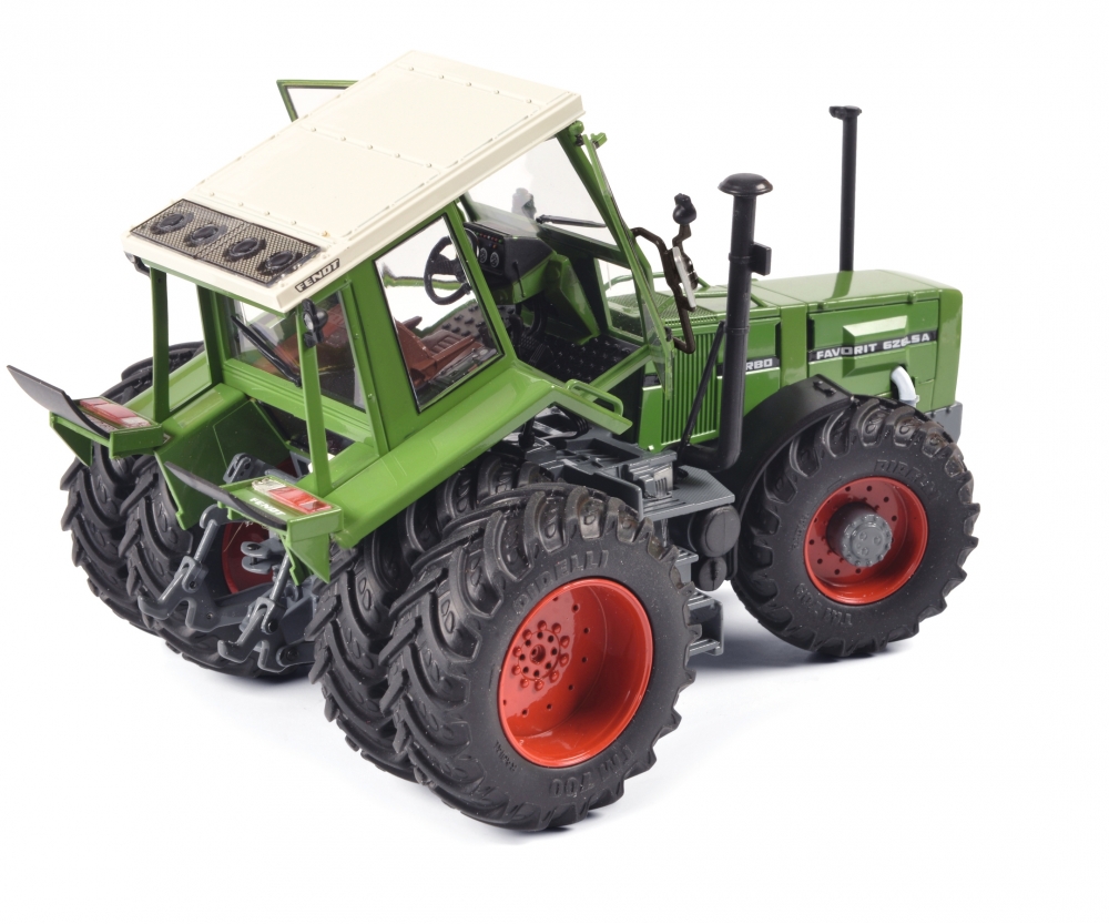 Fendt 626 LSA zw. Ränder 1:32 - Edition 1:32 - Landwirtschaftliche