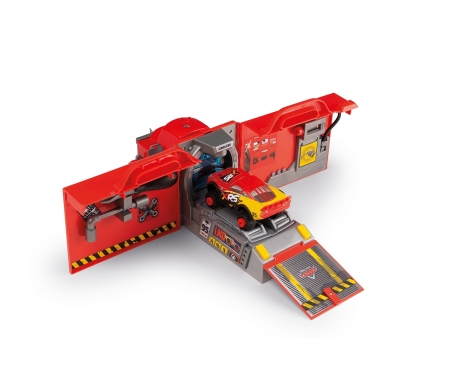 CARS 3 CIĘŻARÓWKA MANIEK Z ZYGZAKIEM smoby CARS 3 CIĘŻARÓWKA MANIEK Z ZYGZAKIEM