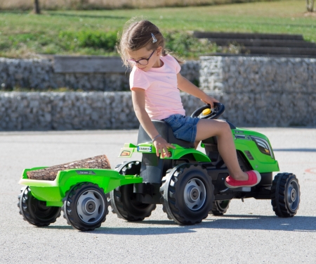 smoby Šlapací traktor Farmer XL zelený s vozíkem