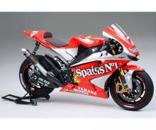 tamiya 1:12 Yamaha YZR-M1 '04, motorcycle model kit