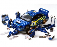 tamiya 1:24 Rally Mechanics Set, figure kit with accessories