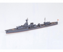 tamiya 1:700 JPN Lt. Kreuzer Yubari WL