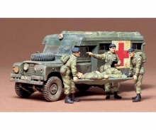 tamiya Ambulance Rover 7