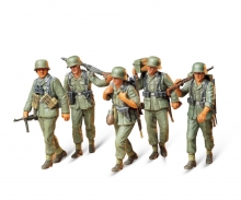 tamiya 1:35 WWII Fig.-Set MG-Crew Maneuver (5)