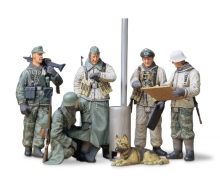 tamiya 1:35 Fig-Set Dt. Sold. Einsatzbespr.(5)