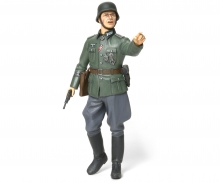 tamiya 1:16 WWII Fig. German Field Commander