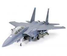 1:32 Bo.F-15E Strike Eagle Bunker Buster tamiya 1:32 Bo.F-15E Strike Eagle Bunker Buster