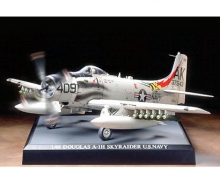 Douglas A-1H Skyraider tamiya Douglas A-1H Skyraider