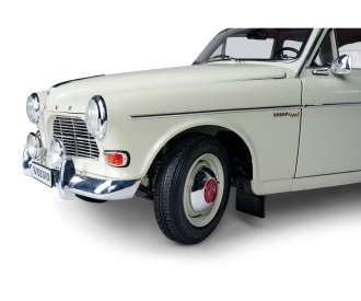 1:8 IXO Volvo 122S kit son/lumière