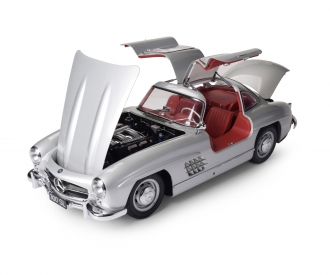 1:8 IXO Mercedes 300 SL Silber