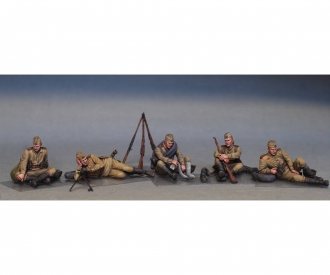 1:35 Fig. Sov. Les soldats font une pause (5)