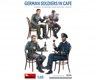 1:35 Fig. Dt. Soldaten im Café (4)