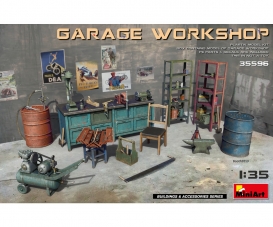 1:35 Garage Workshop w/ Access.