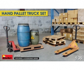 1:35 Hand Pallet Truck Set