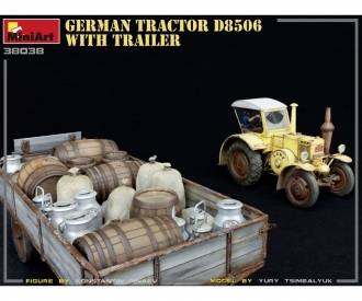 1:35 Tracteur allemand D8506 avec remorque (1)