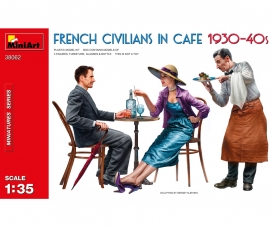 1:35 Fig. French Civilians in Café (3)