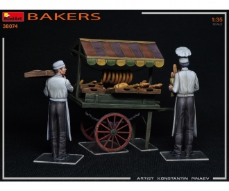 1:35 Fig. Bakers with cart (2)