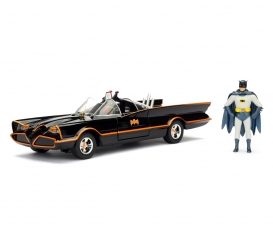 2022 The Batman Batmobile & Batman Figure 1:24 scale – Petersen