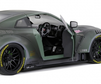 1:18 Nissan GT-R Army Fighter