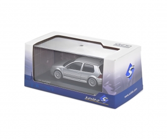 1:43 VW Golf R32 2003 silv