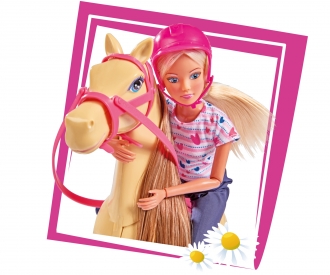 Steffi love top riding tour