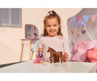 Evi LOVE Doctor Evi Welcome Horse