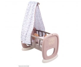 Avec la valise nursery 3 en 1 Baby Nurse de smoby 🤩votre enfant pourra  prendre soin de son poupon à chaque instant ! 👶Très complète 🧳, la…