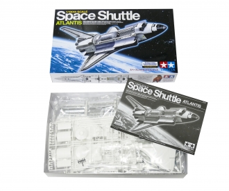 1:100 Space Shuttle Atlantis